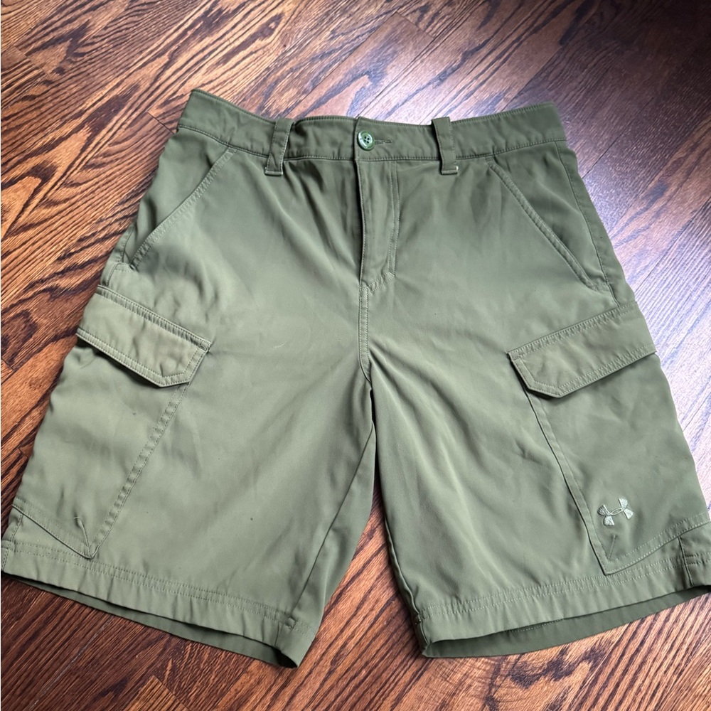 Under Armour Men's Green Cargo Shorts